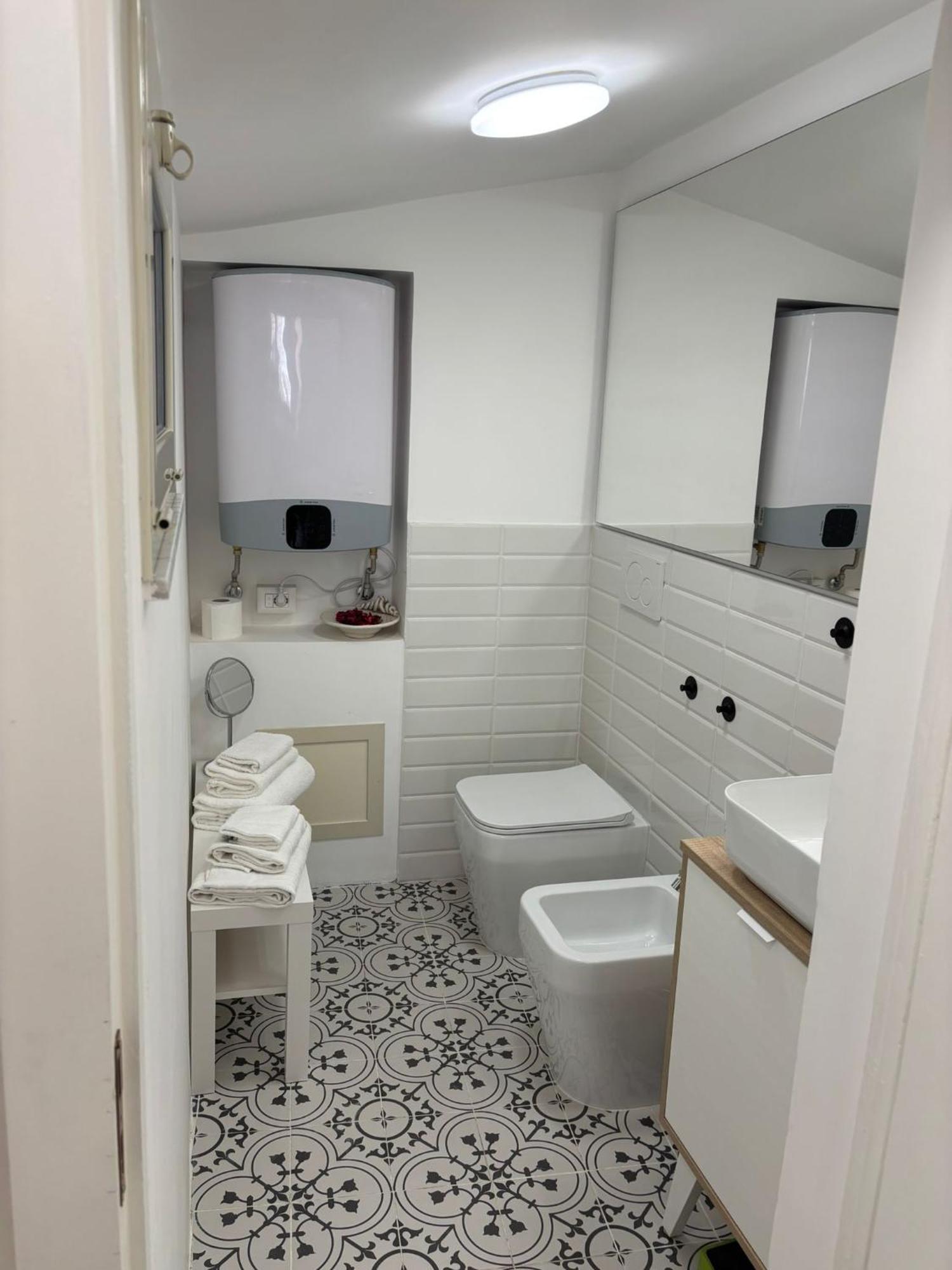 Grey House Apartment CTA
